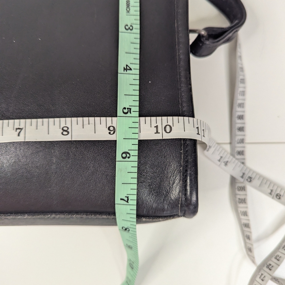 Wilson Pelle Studio Black Leather Crossbody Bag - Picture 9 of 15
